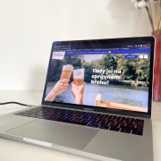 Máme pro vás jednu velice podstatnou NOVINKU!👀👉 Spustili jsme nový web.🥳 Najdete tam všechno:

😊 Aktuální otevírací dobu
😊 Kalendář akcí, které nás čekají
😊 Kompletní přehled toho, co u nás můžete zažít a ochutnat

Tak na to mrkněte, odkaz najdete v bio.🩵

#olomouckepodebrady #olomouckepoděbrady