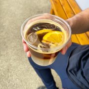 Kdo se dnes staví na ESPRESSO TONIC?❤️‍🔥 Máme otevřeno od 14:00, tak si k nám přijďte udělat hezčí pondělí.🌞

#olomouckepodebrady #olomouckepodebrady #kamzajitolomouc #kamzajitvolomouci