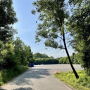 Než se tu opět otevře jedno ožehavé téma v komentářích…🚗👉

💸 Ano, na Poděbradech se v sezóně a při pěkném počasí vybírá parkovné.

🤷 Ne, my jako provozovatel Terasy s tím nemáme nic společného, neplyne z toho pro nás žádný zisk a nemůžeme to nijak ovlivnit.

Konec hlášení.🩵

#olomouckepodebrady