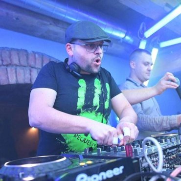 RETRO diskotéka - DJ René Jančík